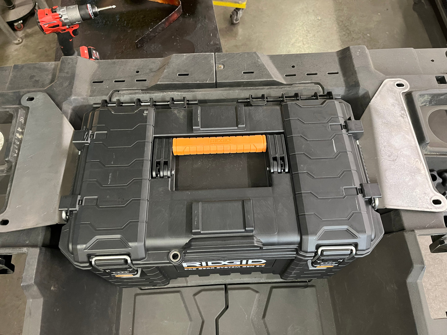 installing mounts for Ridgid 2.0 toolbox