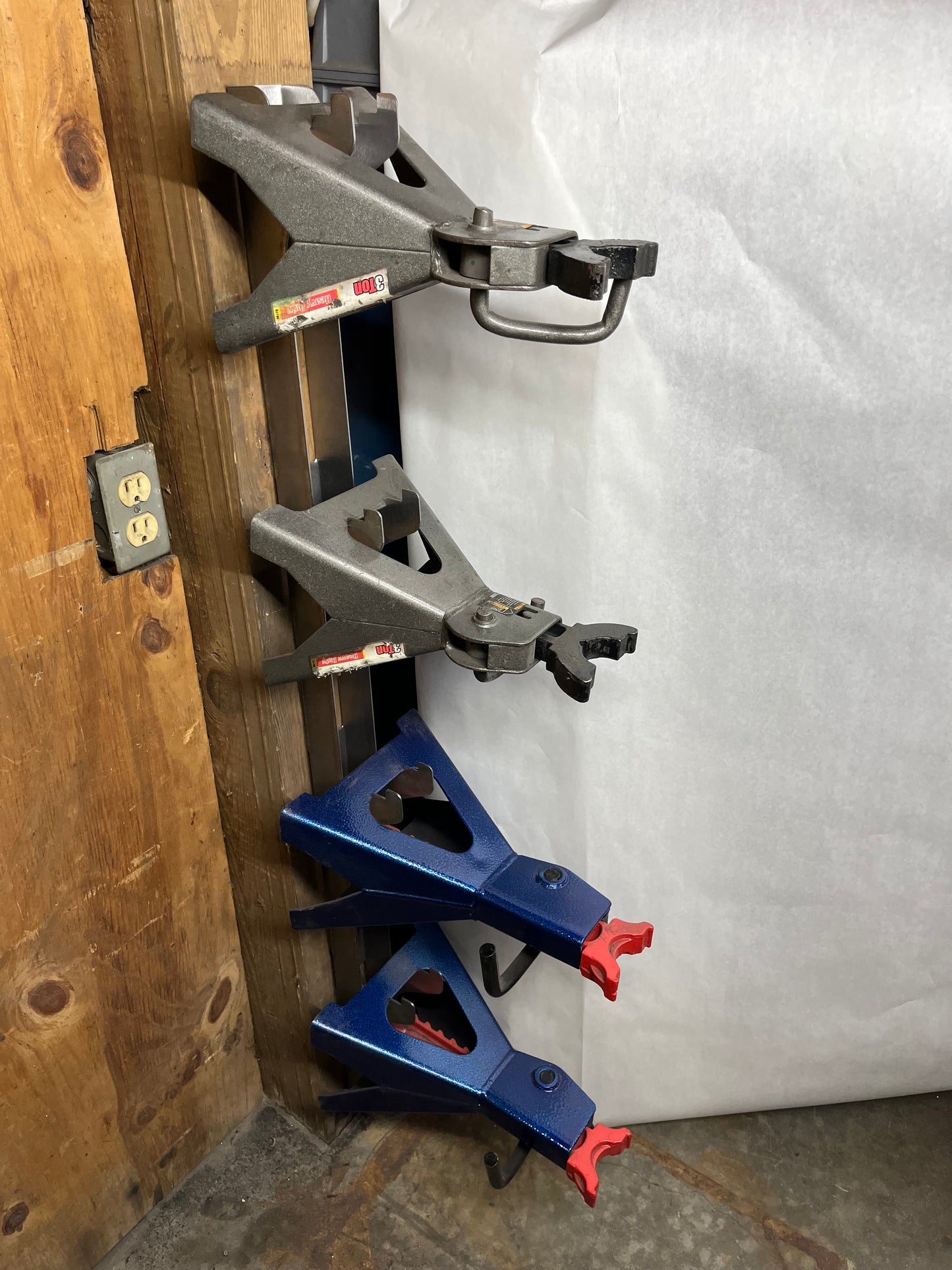 Jack Stand Rack - Wall Mount