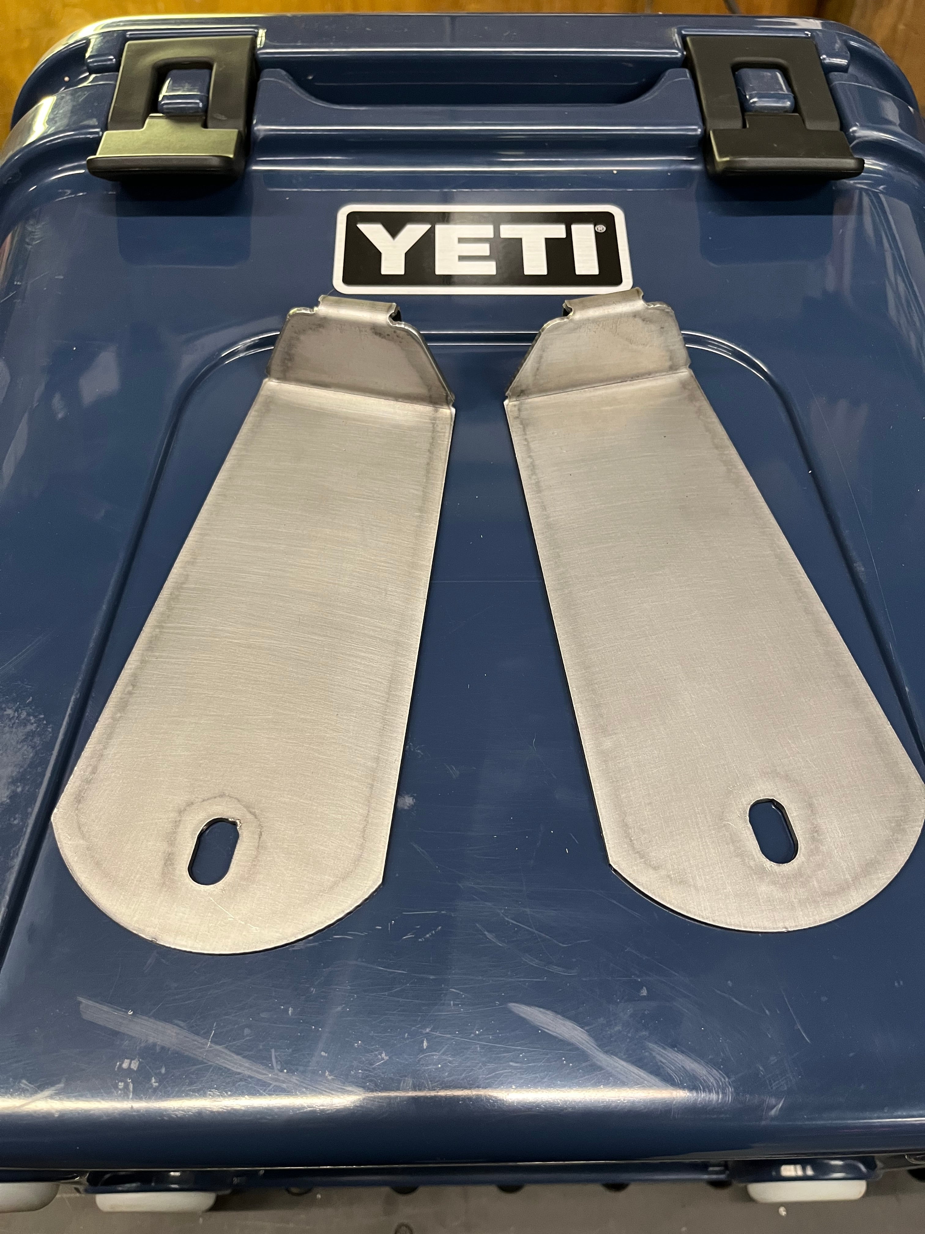 Yeti 24 Polaris PRO XP cooler mount - Main Image