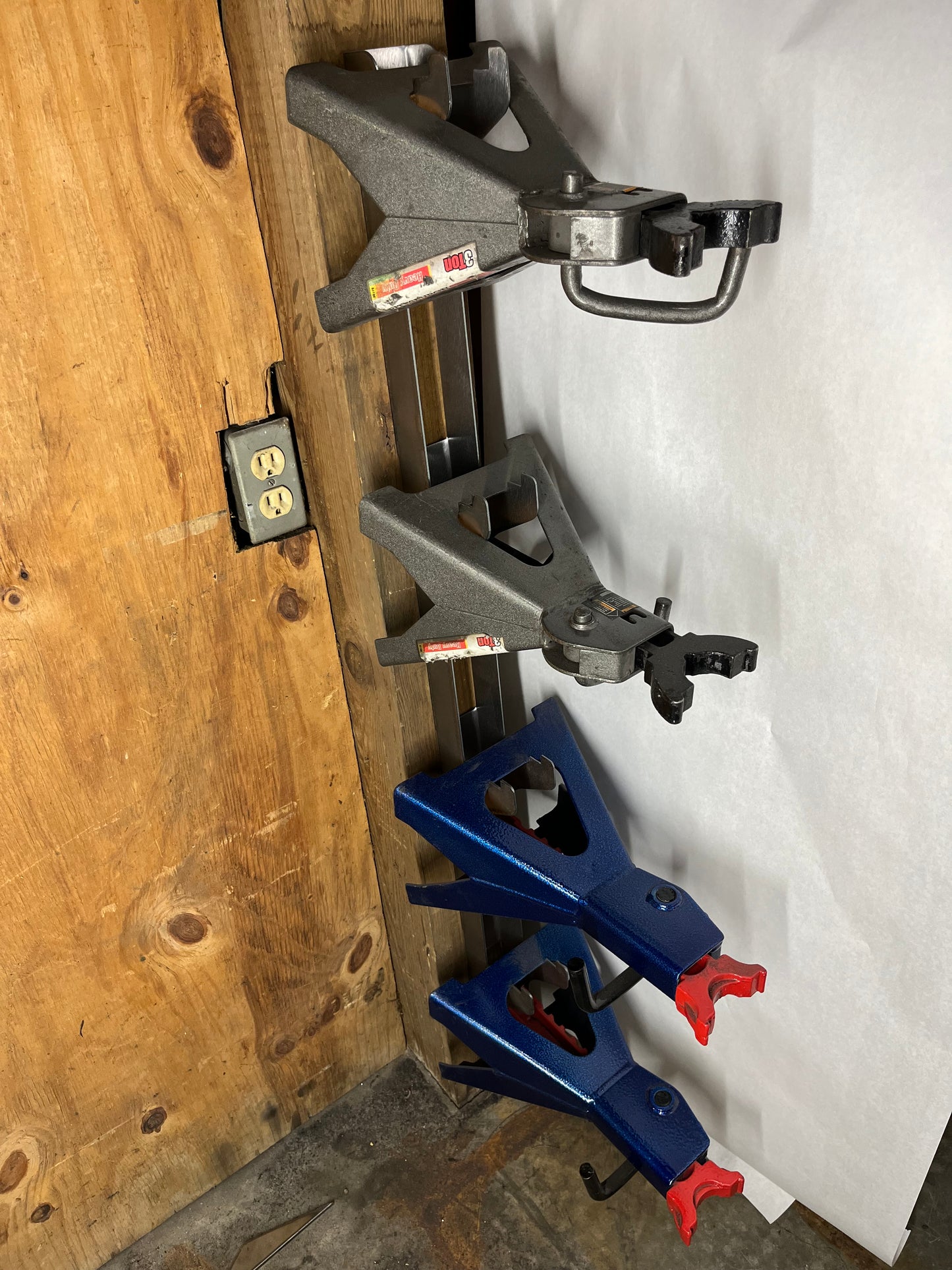 Jack Stand Rack - Wall Mount